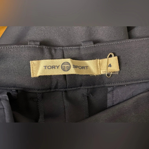 NWOT Tory Burch Sport Tech Twill Golf Shorts Navy Size 4 - Picture 10 of 10
